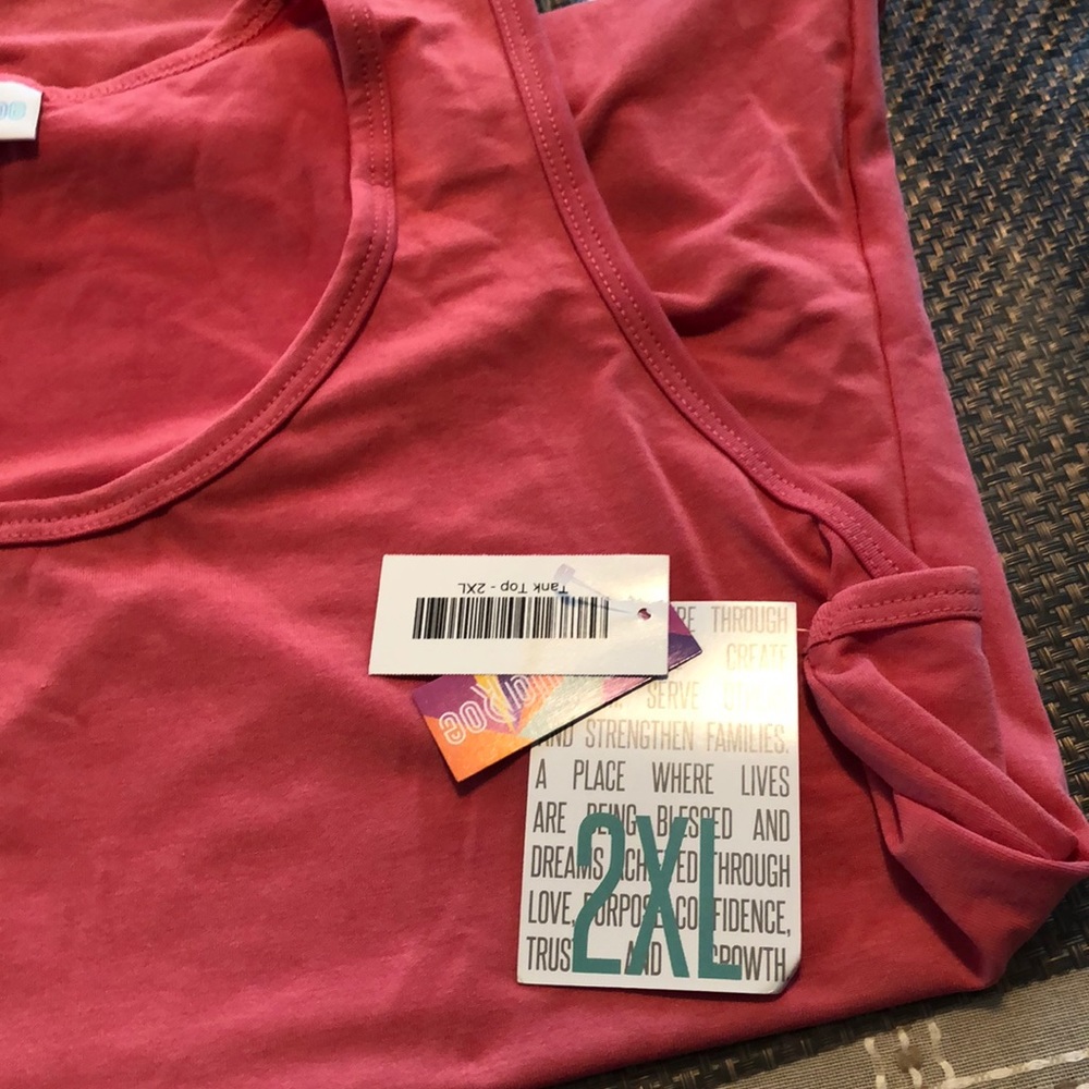 Tank top - Picture 2 of 3